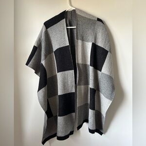 Lululemon Bundle  Up Wrap Shawl/Scarf